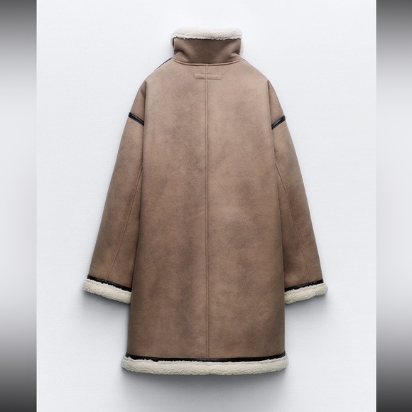 Buttoned double faced coat - Picture 6 of 8